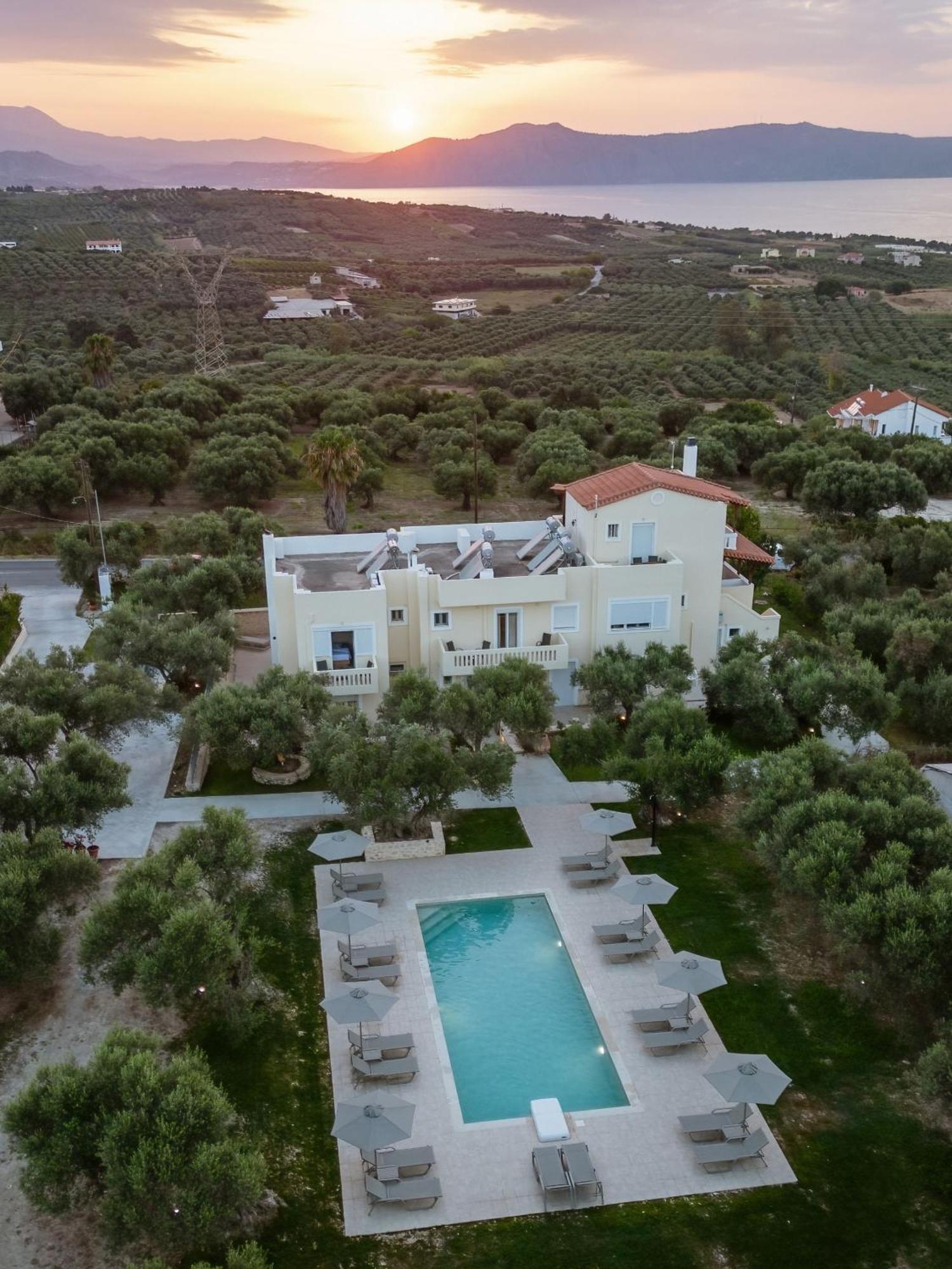 Episkopi-Chania Lyrids Apartments מראה חיצוני תמונה